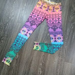 Multi-Color Printed Leggings 💙♥️❤️💚💛💜